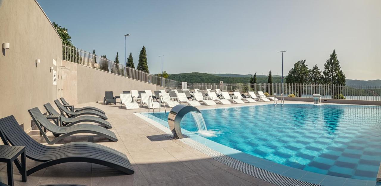 Marea & 4* Neum